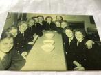 Vintage Foto van Meisjes in Uniform, 1951, Gebruikt, Foto, Ophalen of Verzenden, 1940 tot 1960