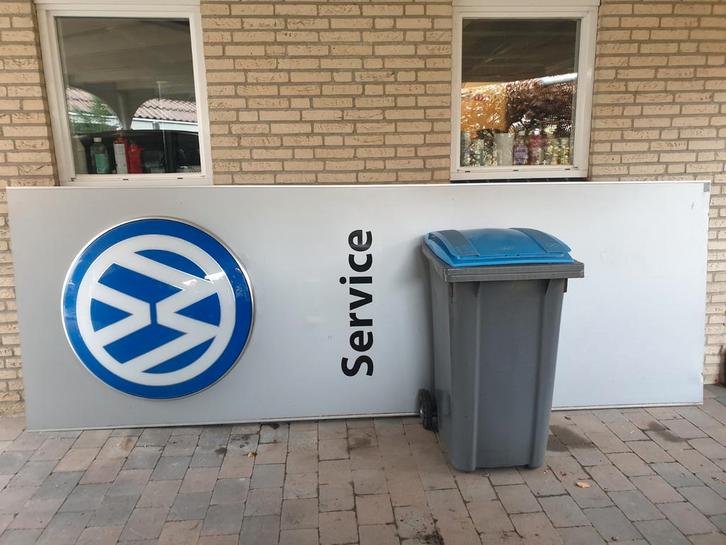 Mega grote VW reclame zuil 358cm bij 130cm, marge factuur, Verzamelen, Merken en Reclamevoorwerpen, Gebruikt, Lichtbak of (neon) lamp