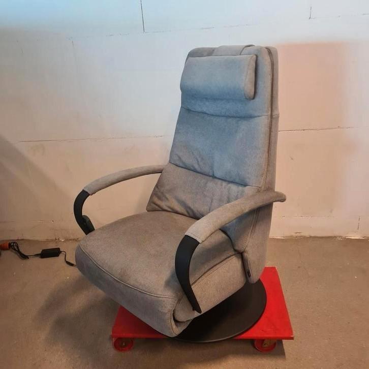 Luxe Prominent Humberto sta op stoel / opsta stoel, Huis en Inrichting, Fauteuils, Zo goed als nieuw, Stof, 50 tot 75 cm, Minder dan 75 cm