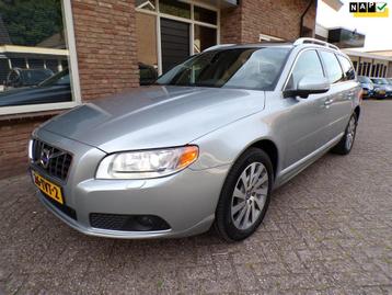 Volvo V70 1.6 T4 Limited Edition Automaat / Leder / Navi / T beschikbaar voor biedingen