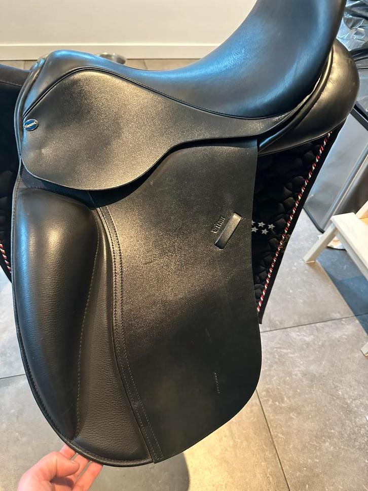 Te koop bijna nieuwe Euroriding Titan, Dieren en Toebehoren, Paarden en Pony's | Zadels, Zo goed als nieuw, Dressuur, Verzenden