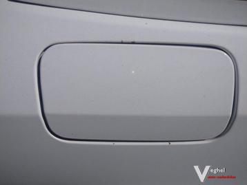 tankklep Mercedes W124 147 is kleur code  beschikbaar voor biedingen
