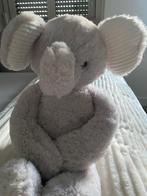 Olifanten knuffelt met magneet, Ophalen, Zo goed als nieuw, Olifant