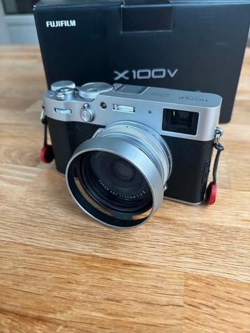 Fujifilm X100V zilver beschikbaar voor biedingen
