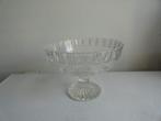 Kristallen schaal op voet, mooi uitgewerkt, Ophalen of Verzenden