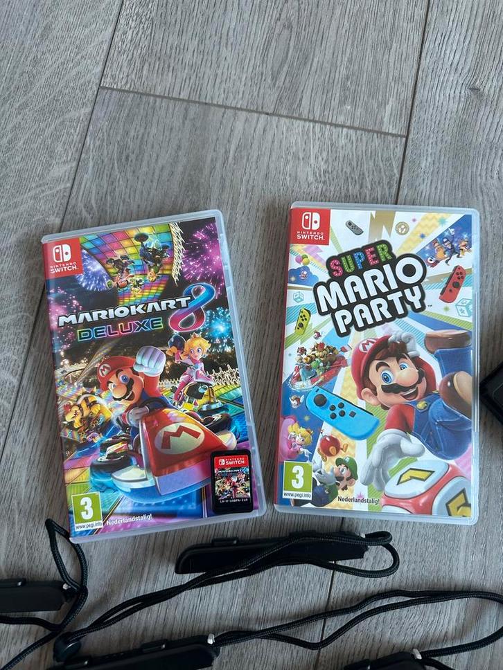 Nintendo Switch + 4 Controllers + 3 Games!, Spelcomputers en Games, Games | Nintendo Switch, Gebruikt, Platform, 3 spelers of meer