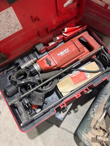 Hilti DD 100 Boormachine - Gebruikt beschikbaar voor biedingen