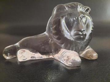 massief glazen leeuw   ~ vintage ~ beschikbaar voor biedingen