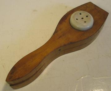 antieke porseleinen citroenpers fruitpers beschikbaar voor biedingen