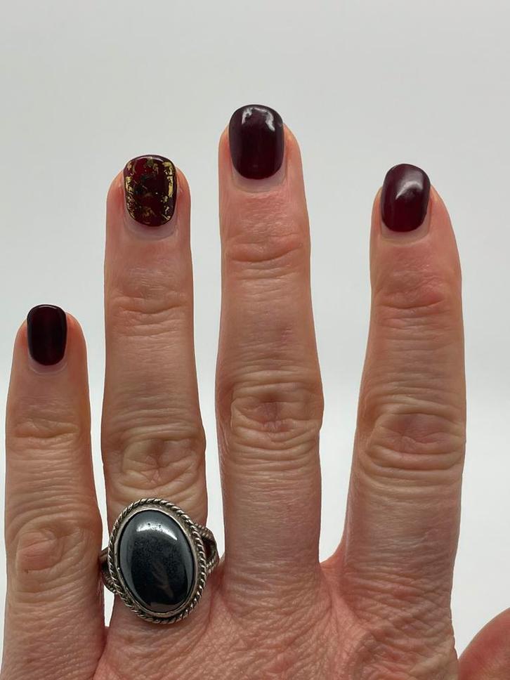 B448 Prachtige zilveren hematiet ring maat 18, Sieraden, Tassen en Uiterlijk, Ringen, Dame, 18 tot 19, Zilver, Zilver, Met edelsteen