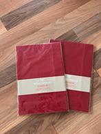 Wedgwood - Windsor - rode tafellopers, Huis en Inrichting, Keuken | Textiel, Ophalen of Verzenden, Zo goed als nieuw, Rood