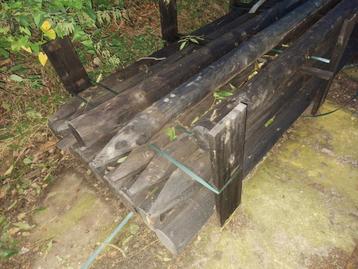 Geimpregneerde Palen 300 x 12 gefreesd - Bruin & Gefreesd beschikbaar voor biedingen