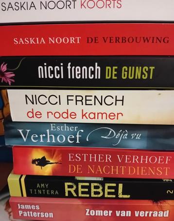 8 boeken per stuk of alle 8 beschikbaar voor biedingen