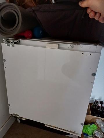 Inbouw koelkast/ ijskast van whirlpool beschikbaar voor biedingen