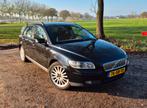 Volvo V50 2.4 140PK | APK September 2026, Auto's, Volvo, 74 €/maand, Zwart, 700 kg, Zwart