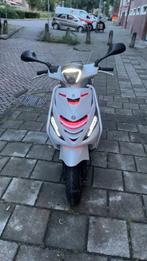 piaggio zip 80cc, Overige modellen, Maximaal 45 km/u, Ophalen of Verzenden, Zo goed als nieuw