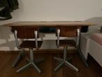 Oud schoolbankje met 2 stoeltjes, Huis en Inrichting, Bureaus, Ophalen, Gebruikt, Bureau