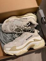 Balenciaga triple s sneaker beige, maat 36, Kleding | Heren, Schoenen, Ophalen of Verzenden, Zo goed als nieuw, Overige kleuren