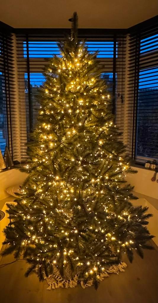 Kerstboom Triumph Tree Romange blauw 215cm, Diversen, Kerst, Zo goed als nieuw, Ophalen