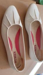 Women witte damesschoenen maat 39, Women, Ophalen of Verzenden, Zo goed als nieuw, Wit