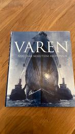 Varen - 5000 jaar maritiem avontuur, Verzamelen, Scheepvaart, Ophalen of Verzenden, Zo goed als nieuw, Motorboot, Boek of Tijdschrift