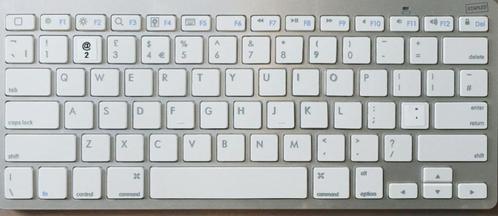 Wireless Keyboard met bluetooth 3.0, Computers en Software, Toetsenborden, Zo goed als nieuw, Qwerty, Draadloos, Ophalen of Verzenden
