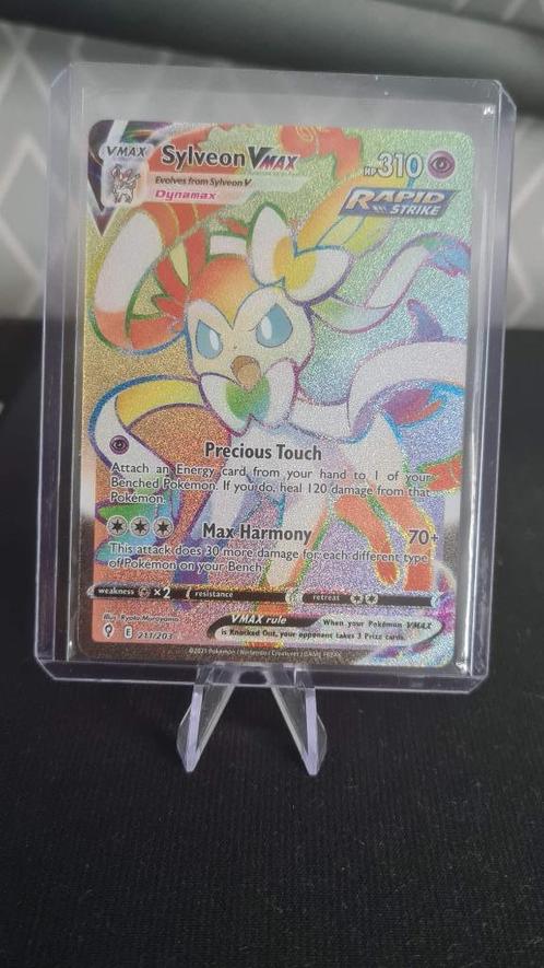 Sylveon VMAX (EVS 211), Hobby en Vrije tijd, Verzamelkaartspellen | Pokémon, Nieuw, Losse kaart, Foil, Ophalen of Verzenden