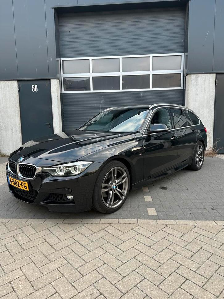 BMW 3-Serie M-Pakket 136pk Aut 2019 Zwart, Auto's, BMW, Bedrijf, ABS, Airbags, Airconditioning, Alarm, Apple Carplay, Bluetooth