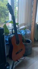 Gitaar met houder, Muziek en Instrumenten, Snaarinstrumenten | Gitaren | Akoestisch, Ophalen of Verzenden, Klassieke of Spaanse gitaar