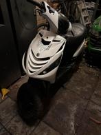 Zip 72 cc geen 123, Fietsen en Brommers, Scooters | Piaggio, Ophalen, Zo goed als nieuw, Tweetakt, Zip