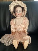 Antieke Porseleinen Pop met Kant, Ophalen