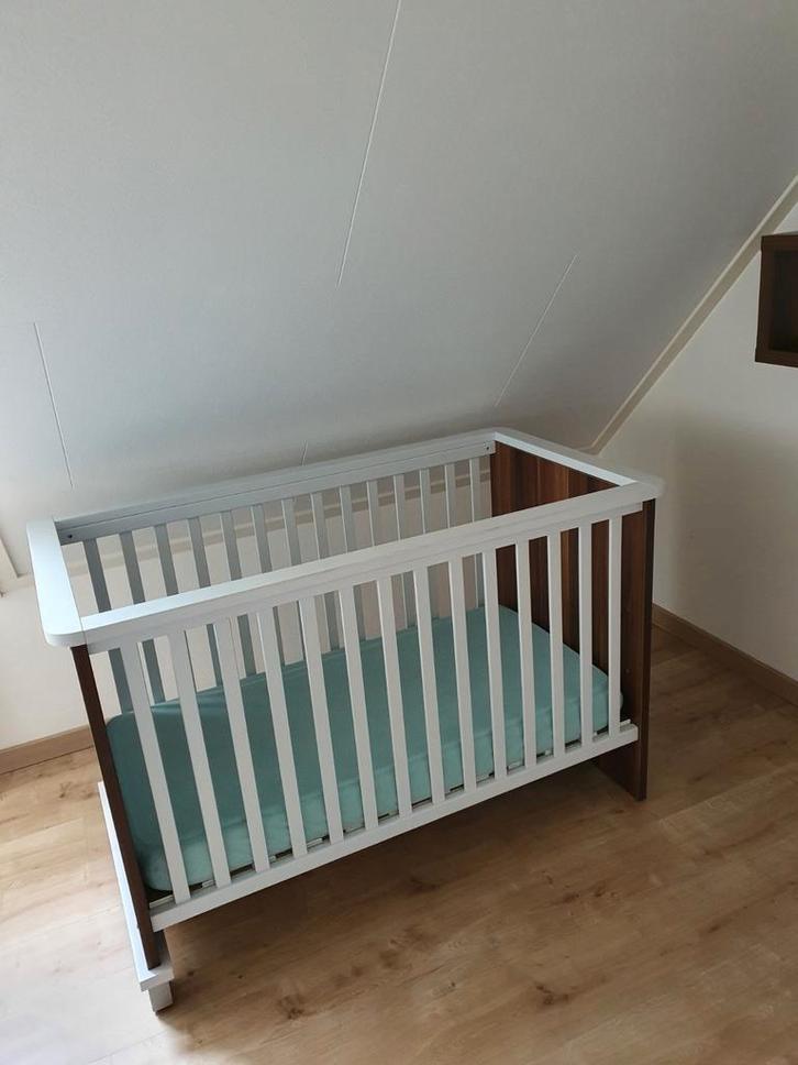 Complete Babykamer - Ledikant, Commode, Kast, Wandplank, Kinderen en Baby's, Kinderkamer | Complete kinderkamers, Gebruikt, Jongetje of Meisje