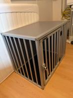 Sterke honden bench 52cm x 76cm incl. rubberen mat., Dieren en Toebehoren, Hondenbenches, Ophalen, Gebruikt