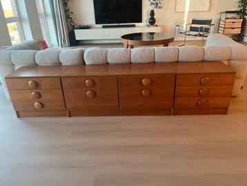Vintage lowboard | tv meubel | dressoir beschikbaar voor biedingen