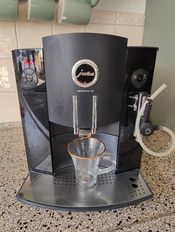 Nette Jura impressa C9, Witgoed en Apparatuur, Koffiezetapparaten, Gebruikt, Koffiebonen, Koffiemachine, Afneembaar waterreservoir