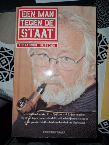 Een man tegen de staat  beschikbaar voor biedingen