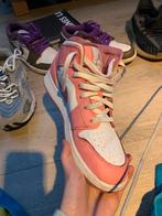 Nike Air Jordan 1 Mid Valentine - Maat 39, Kleding | Dames, Schoenen, Nike, Ophalen of Verzenden, Sneakers of Gympen, Roze