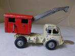 1958 CIJ No: 3/82 RENAULT CRANE TRUCK (Opknapper.) France., Hobby en Vrije tijd, Modelauto's | 1:43, Ophalen of Verzenden, Gebruikt