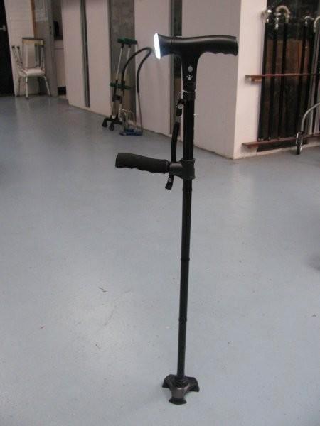 Nieuwe opvouwbare in hoogte verstelbare wandelstok met alarm, Diversen, Wandelstokken, Nieuw, Verstelbaar, Opvouwbaar, Ophalen of Verzenden