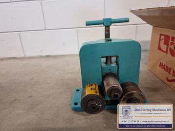 Profielwals drierollenwals compact unibend handbediend beschikbaar voor biedingen