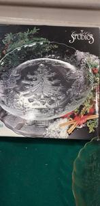 fruitschaal bewerkt glas kristal, Huis en Inrichting, Woonaccessoires | Schalen en Manden, Ophalen of Verzenden, 'T Olde Gre-j