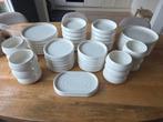 Compleet Servies - Wit, Ophalen, Keramiek, Zo goed als nieuw, Effen
