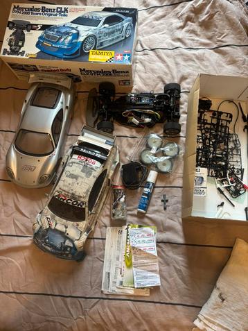 Tamiya bestuurbare auto met extra’s beschikbaar voor biedingen