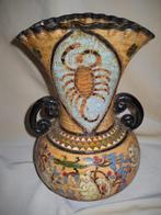 Antieke Montopoli vaas met schorpioen motief en dieren, Antiek en Kunst, Ophalen of Verzenden