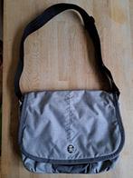 Laptoptas Crumpler, the Boomer L, Ophalen of Verzenden, 17 inch of meer, Gebruikt, Schoudertas