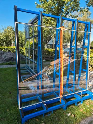 Grote Glasplaat gratis beschikbaar voor biedingen