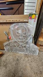 Neon Reclamebord - Skull Private Syndicate, Ophalen, Zo goed als nieuw, Minder dan 100 cm, Glas