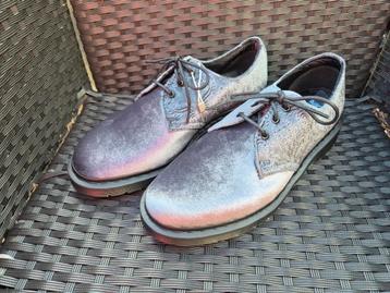 Dames schoenen Dr. Martens maat 41 grijs suède nieuw  beschikbaar voor biedingen