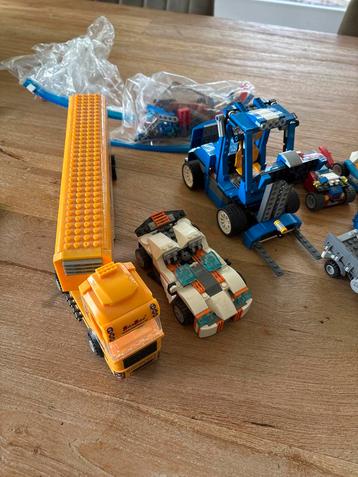 Lego Voertuigen en Losse Stenen beschikbaar voor biedingen