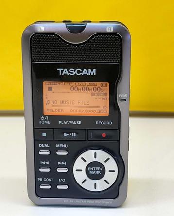 TASCAM DR-2D prtable voice recorder - zo goed als nieuw beschikbaar voor biedingen